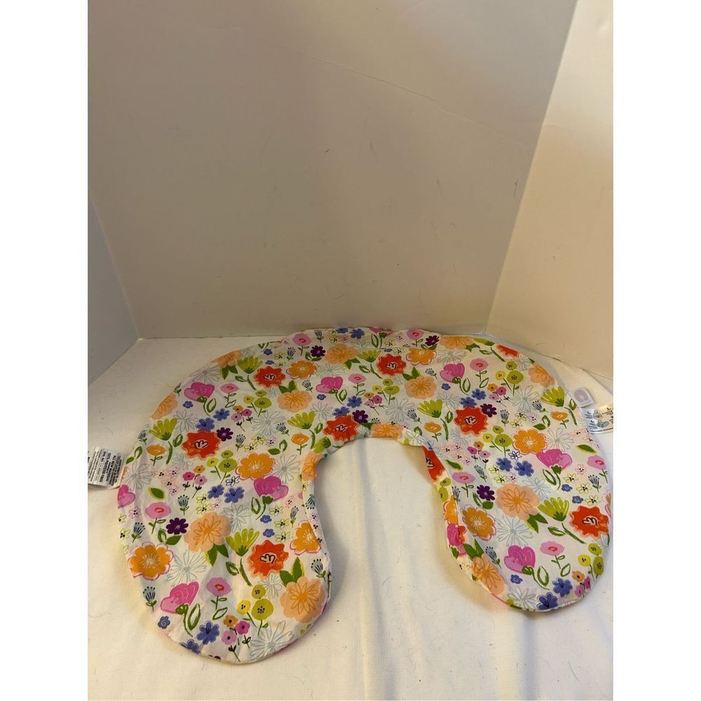 Boppy pillow‎ pink flowers replacement cover